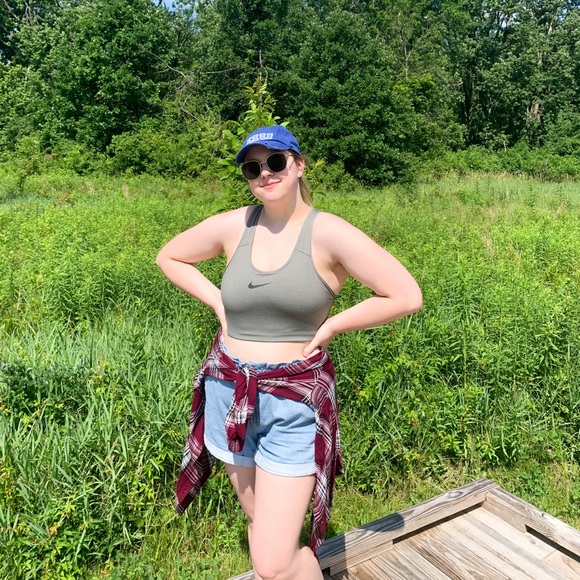 Meet your Posher, Alex - Picture 9 of 10